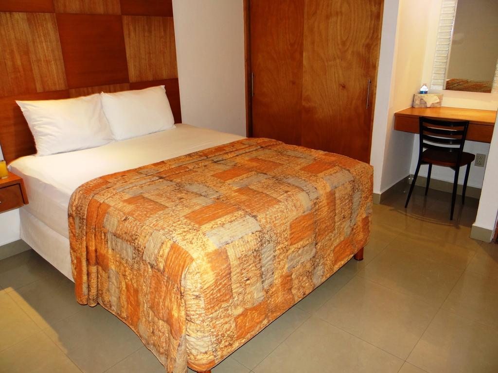 Hotel Suites Gaby Cancun Room photo