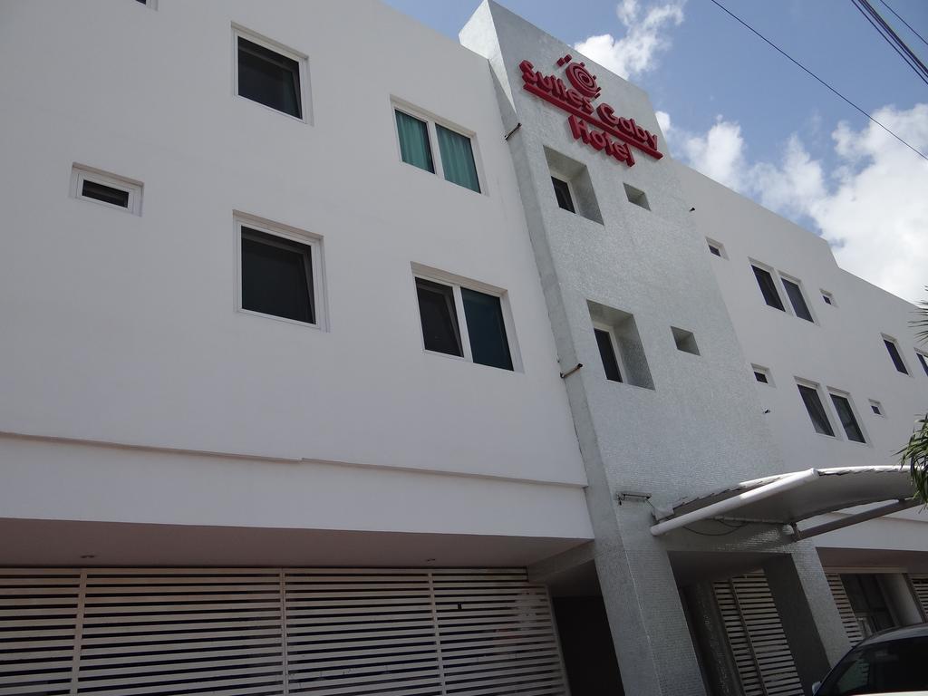 Hotel Suites Gaby Cancun Exterior photo